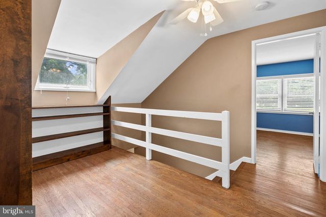 1457 MEETINGHOUSE RD, Warminster, PA 18974
