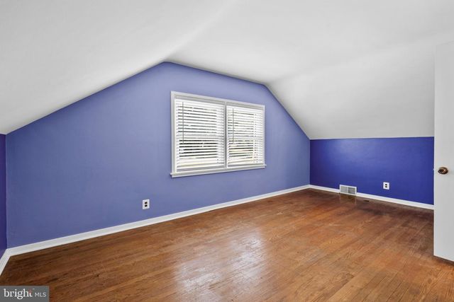 1457 MEETINGHOUSE RD, Warminster, PA 18974