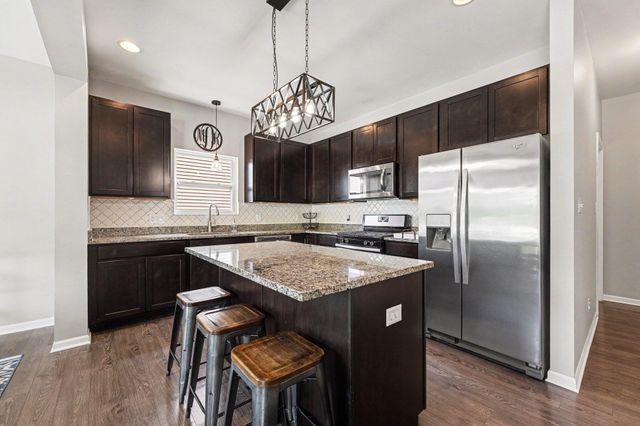 13184 Roosevelt Place, Crown Point, IN 46307