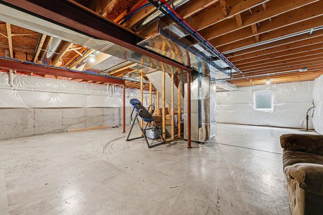 13184 Roosevelt Place, Crown Point, IN 46307