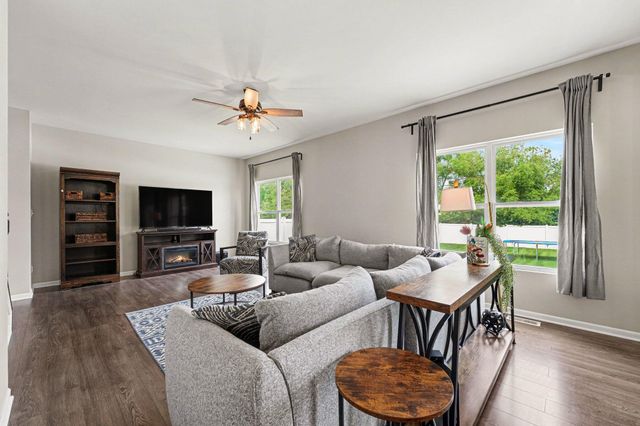 13184 Roosevelt Place, Crown Point, IN 46307