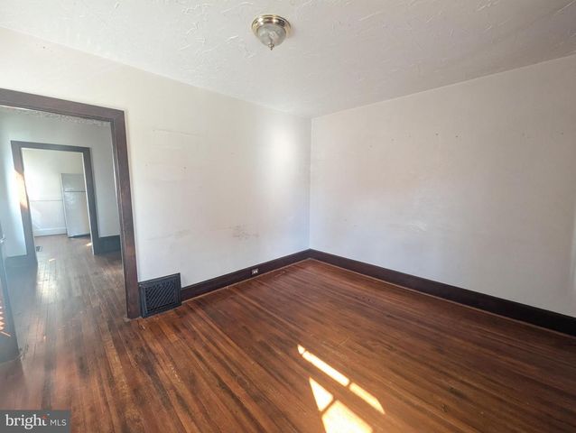 98 E YORK ST, Biglerville, PA 17307