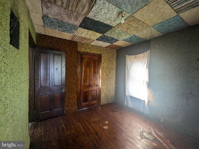 98 E YORK ST, Biglerville, PA 17307