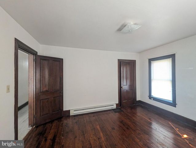 98 E YORK ST, Biglerville, PA 17307