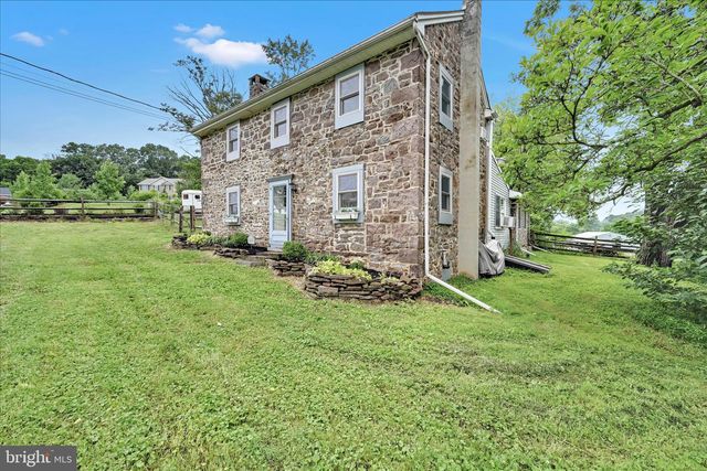 321 GAREY RD, Douglassville, PA 19518