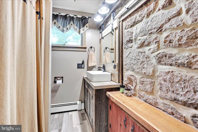 321 GAREY RD, Douglassville, PA 19518