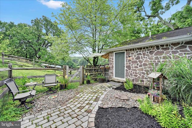 321 GAREY RD, Douglassville, PA 19518