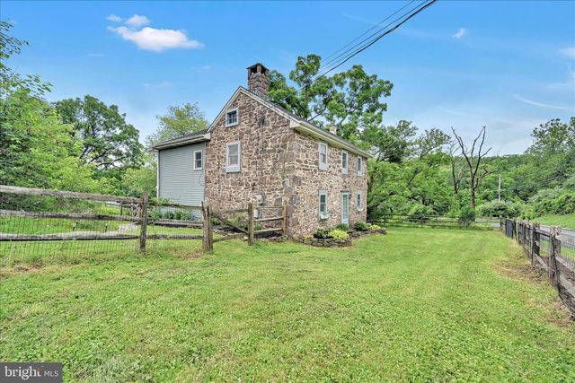321 GAREY RD, Douglassville, PA 19518