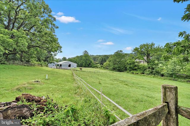 321 GAREY RD, Douglassville, PA 19518