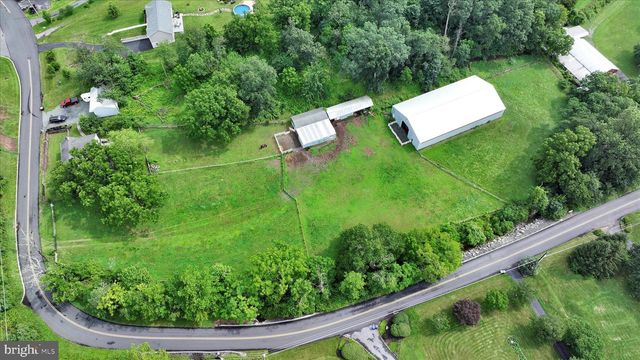 321 GAREY RD, Douglassville, PA 19518