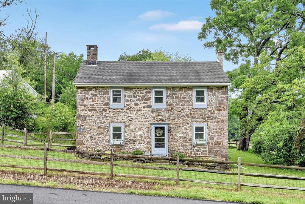 321 GAREY RD, Douglassville, PA 19518