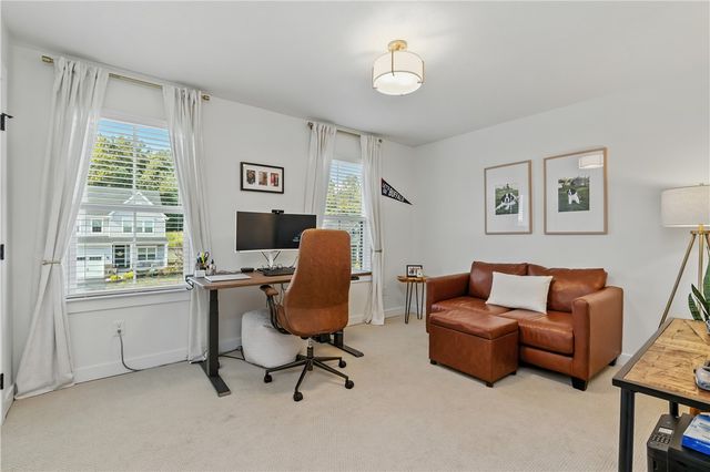 1043 Wedgewood Dr, Penn Twp, PA 15644