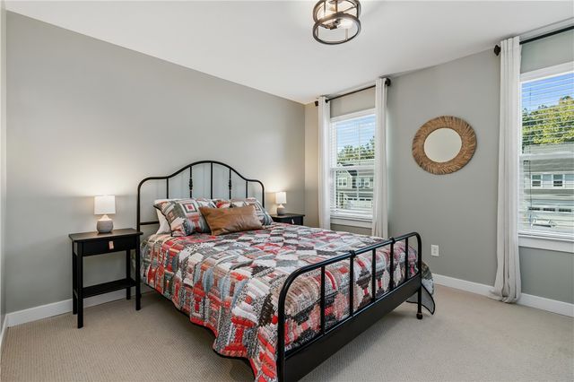 1043 Wedgewood Dr, Penn Twp, PA 15644