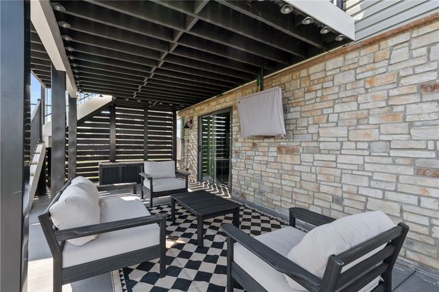 1043 Wedgewood Dr, Penn Twp, PA 15644