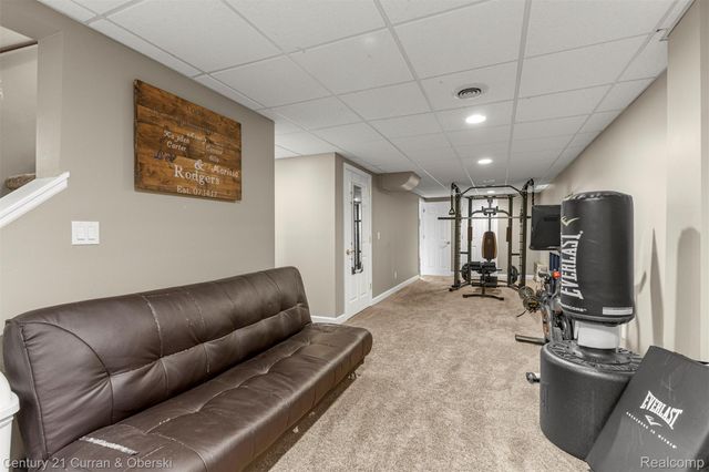 19000 Superior Street, Southgate, MI 48195