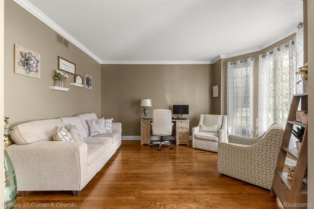 19000 Superior Street, Southgate, MI 48195