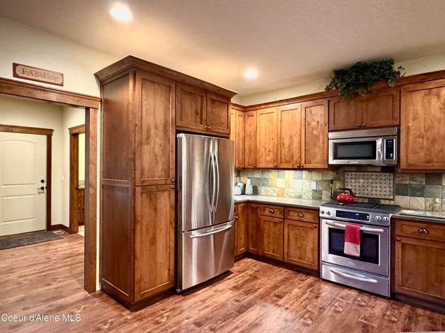 9157 N Piper CT, Hayden, ID 83835
