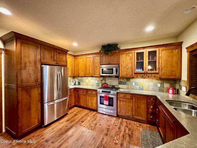 9157 N Piper CT, Hayden, ID 83835