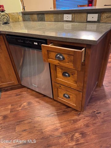 9157 N Piper CT, Hayden, ID 83835