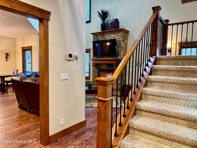 9157 N Piper CT, Hayden, ID 83835