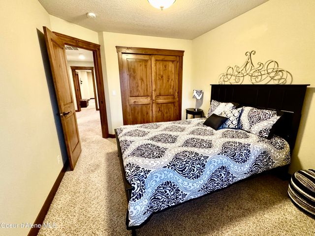 9157 N Piper CT, Hayden, ID 83835