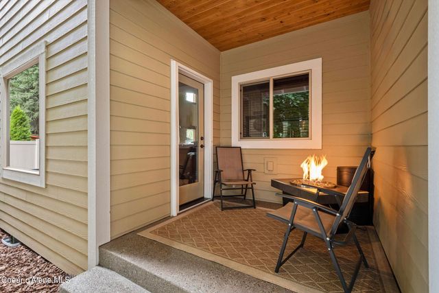 9157 N Piper CT, Hayden, ID 83835