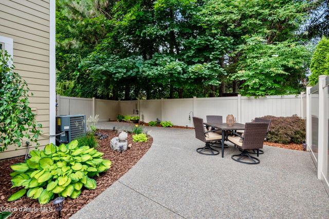 9157 N Piper CT, Hayden, ID 83835