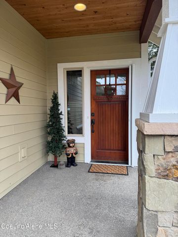 9157 N Piper CT, Hayden, ID 83835