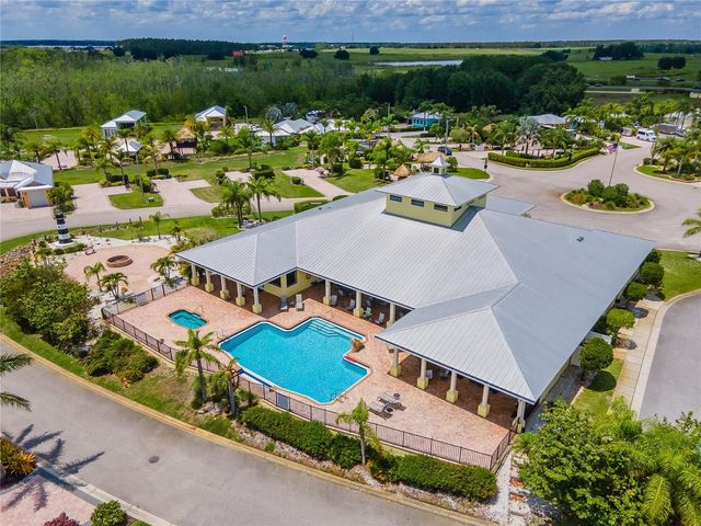 3258 RED TAIL HAWK DRIVE, Polk City, FL 33868
