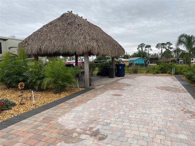 3258 RED TAIL HAWK DRIVE, Polk City, FL 33868