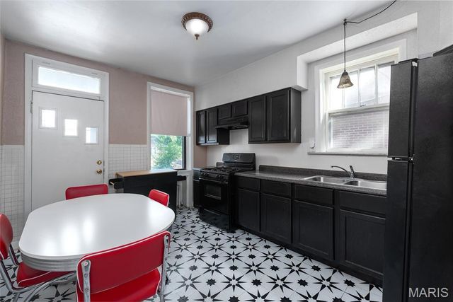 5807 S Kingshighway Boulevard, St Louis, MO 63109
