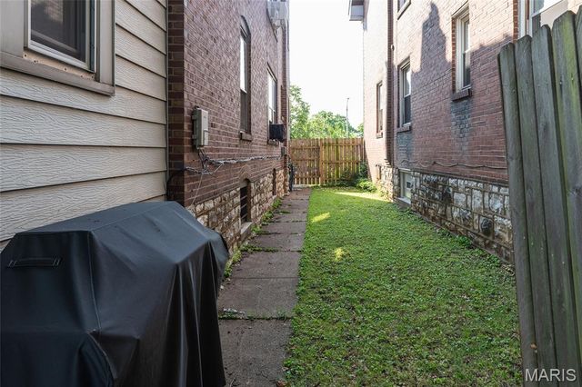 5807 S Kingshighway Boulevard, St Louis, MO 63109