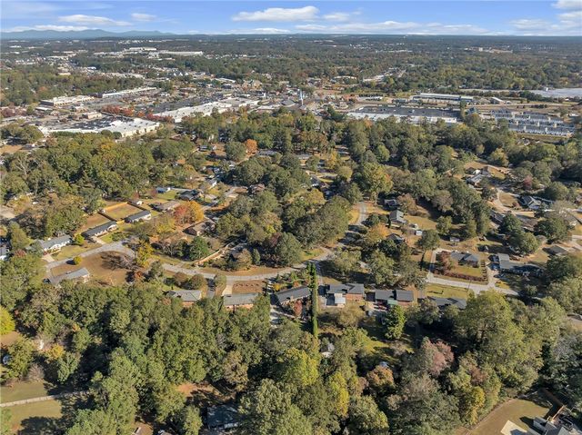 315 Rosewood Circle, Mauldin, SC 29662