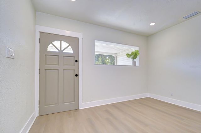 1621 25TH AVENUE S, St Petersburg, FL 33712