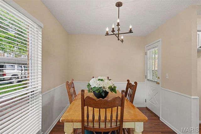 432 Colony Woods Drive, Kirkwood, MO 63122