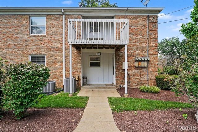 432 Colony Woods Drive, Kirkwood, MO 63122
