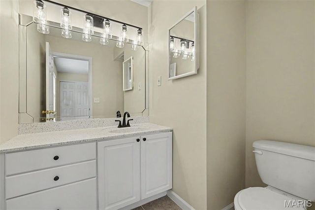 432 Colony Woods Drive, Kirkwood, MO 63122
