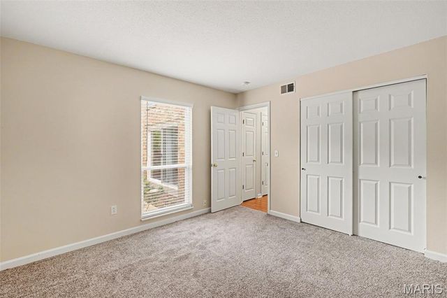 432 Colony Woods Drive, Kirkwood, MO 63122
