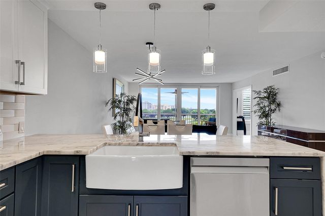 3051 N Course Dr 601, Pompano Beach, FL 33069