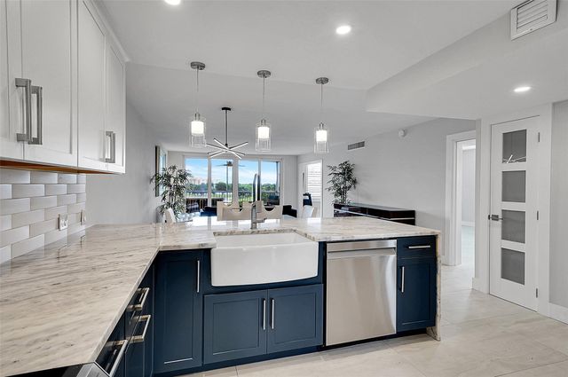 3051 N Course Dr 601, Pompano Beach, FL 33069