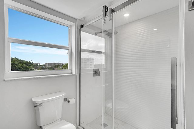 3051 N Course Dr 601, Pompano Beach, FL 33069