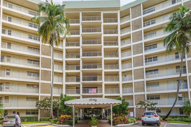 3051 N Course Dr 601, Pompano Beach, FL 33069