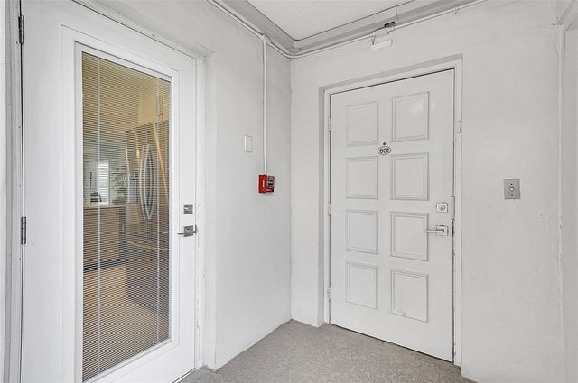 3051 N Course Dr 601, Pompano Beach, FL 33069