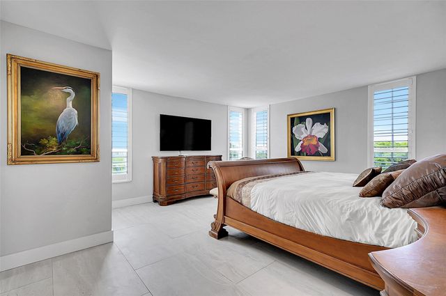 3051 N Course Dr 601, Pompano Beach, FL 33069