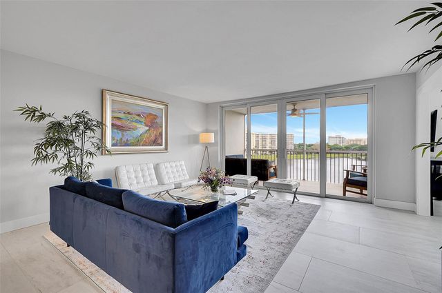 3051 N Course Dr 601, Pompano Beach, FL 33069