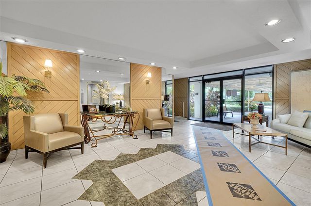 3051 N Course Dr 601, Pompano Beach, FL 33069