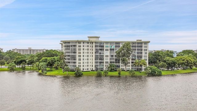 3051 N Course Dr 601, Pompano Beach, FL 33069