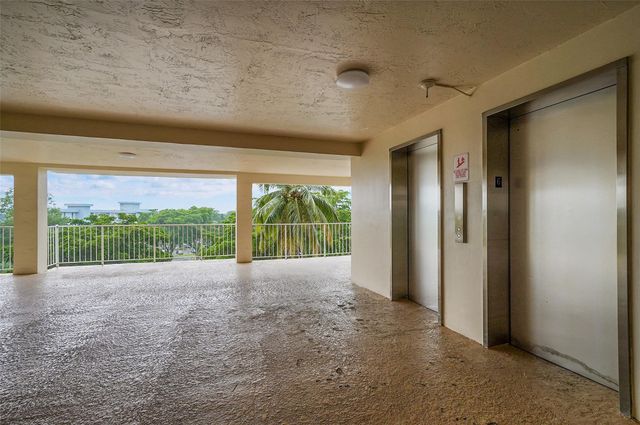 3051 N Course Dr 601, Pompano Beach, FL 33069