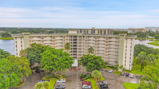 3051 N Course Dr 601, Pompano Beach, FL 33069