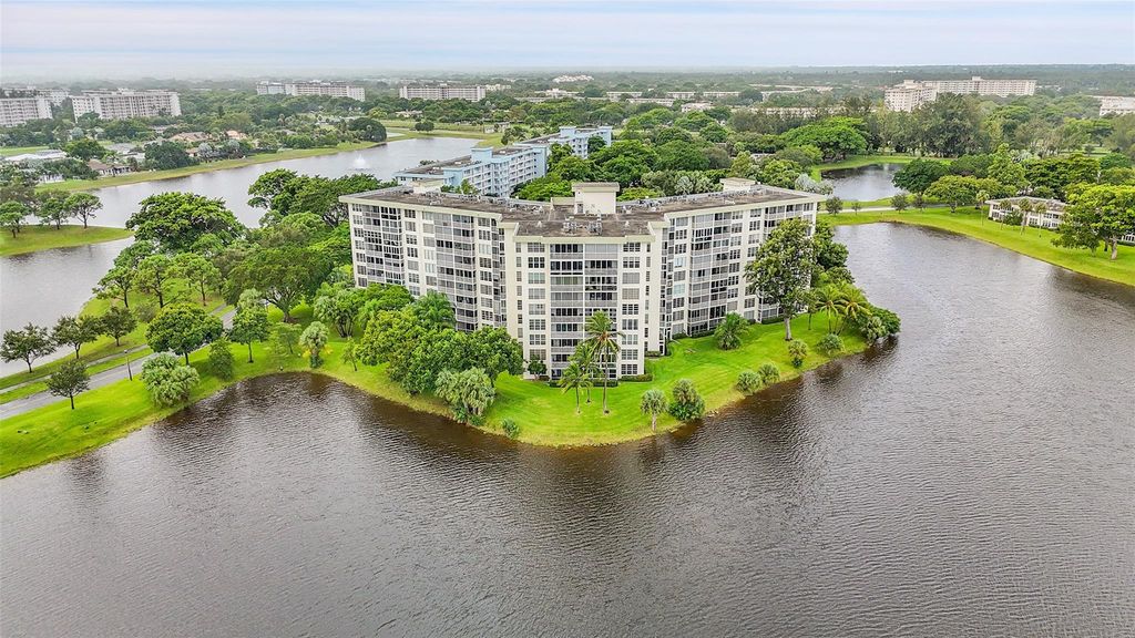 3051 N Course Dr 601, Pompano Beach, FL 33069
